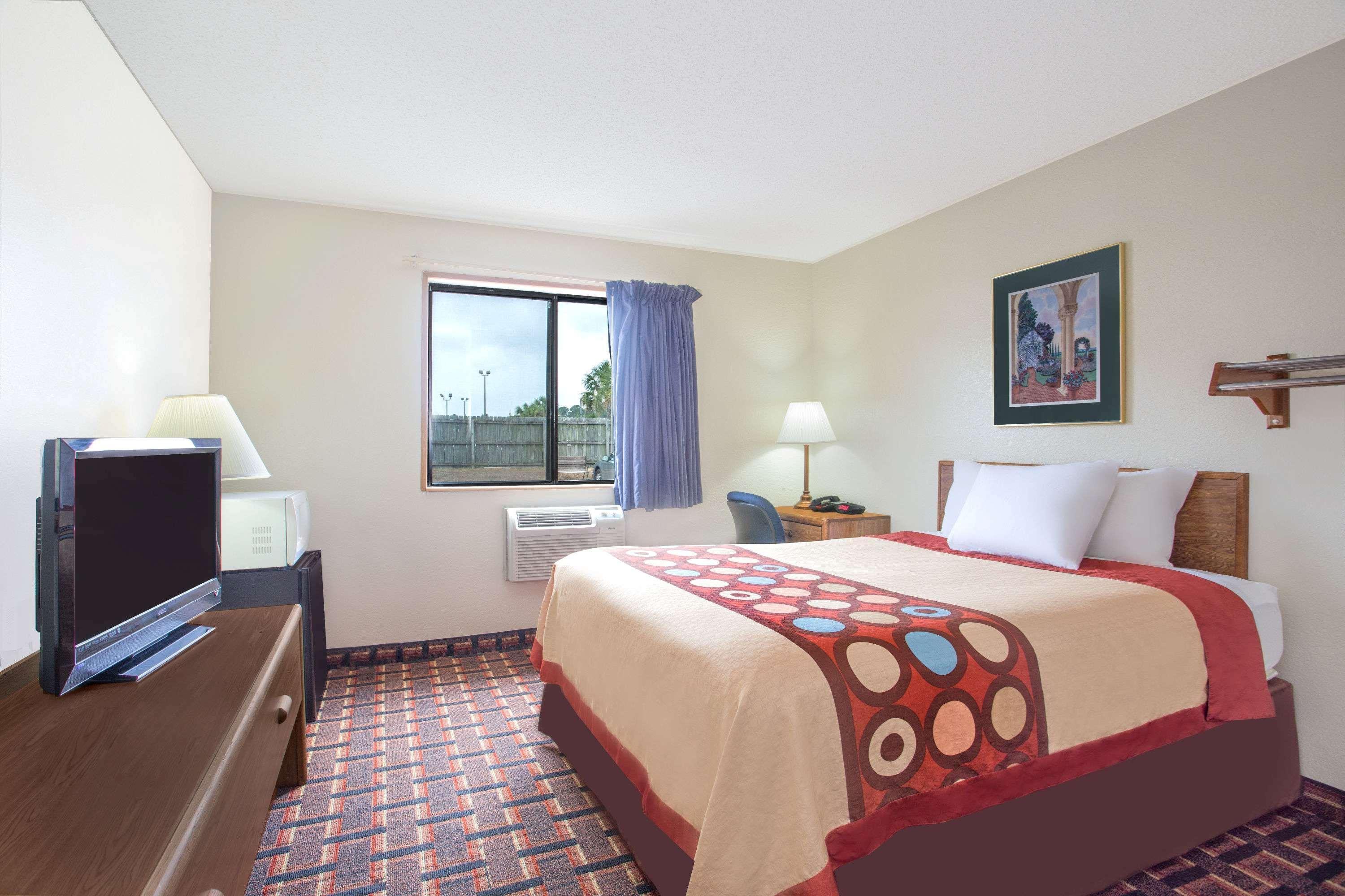 Super 8 By Wyndham Douglas Ngoại thất bức ảnh